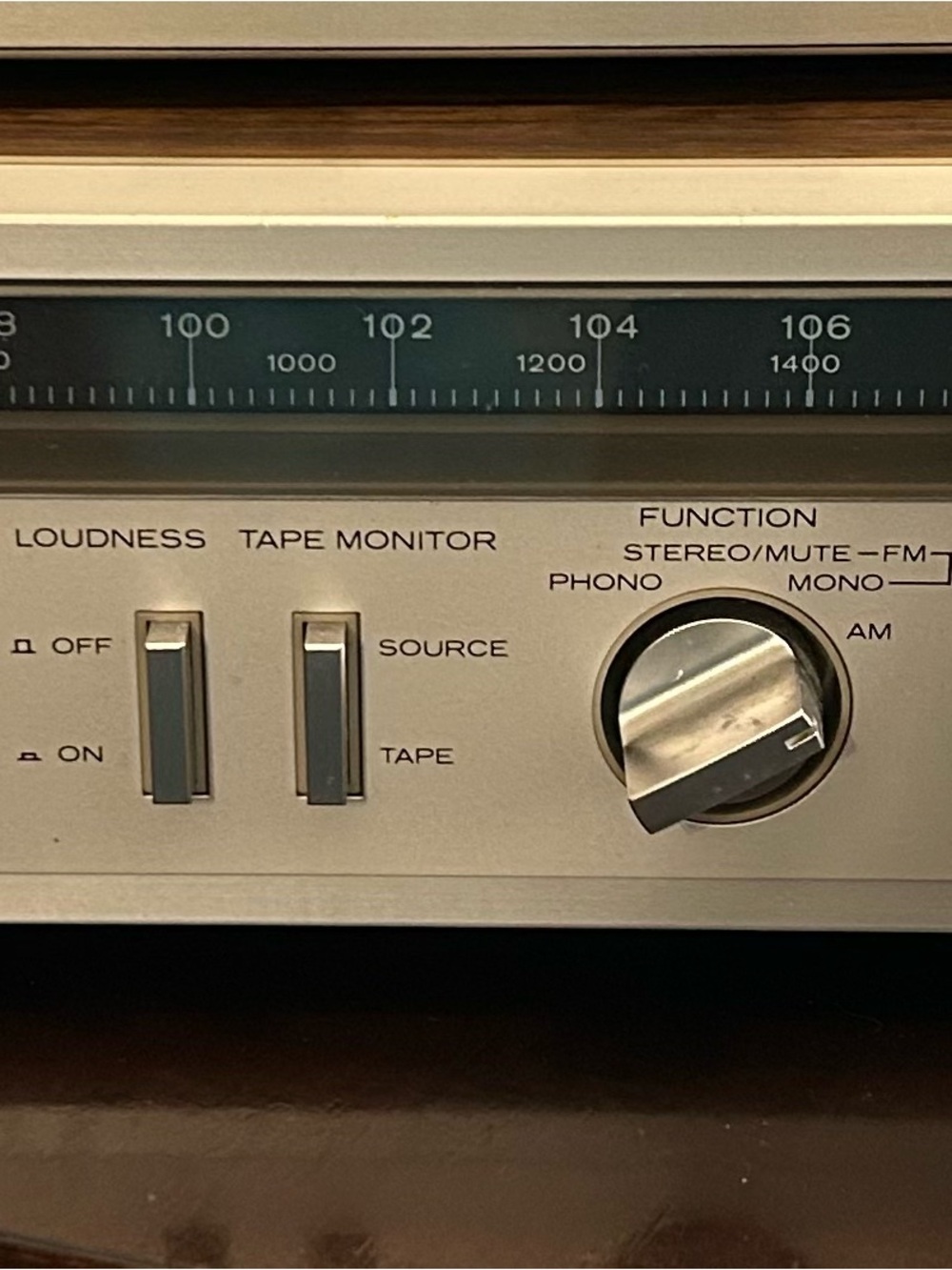 Vintage Silver and Black AM/FM Receiver with Tuning Dial